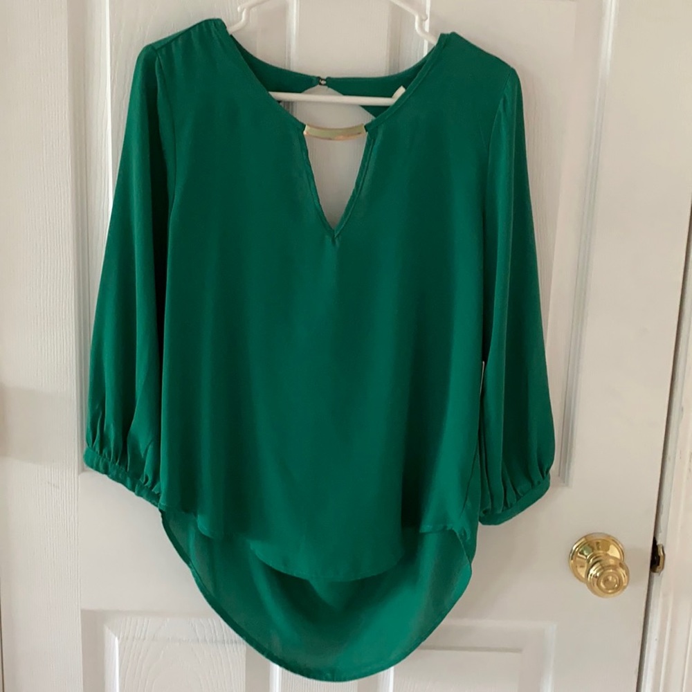 Meraki Med Green Flowy top with fun back detail